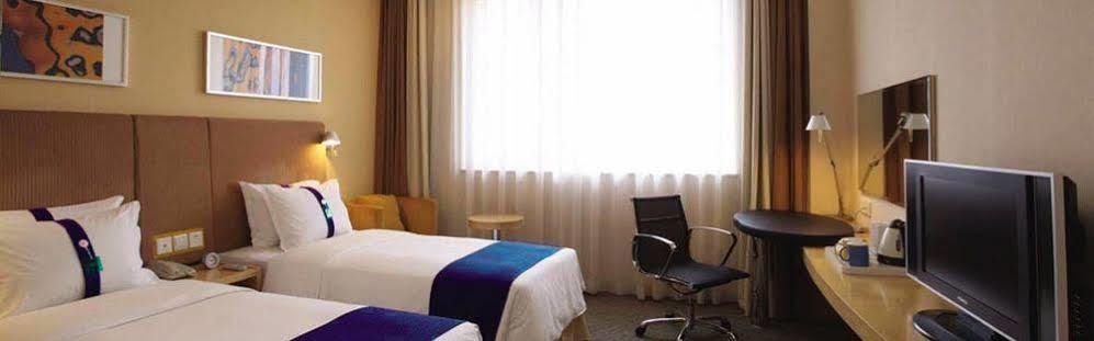Holiday Inn Express Lhasa Potala Palace, an IHG Hotel Bagian luar foto