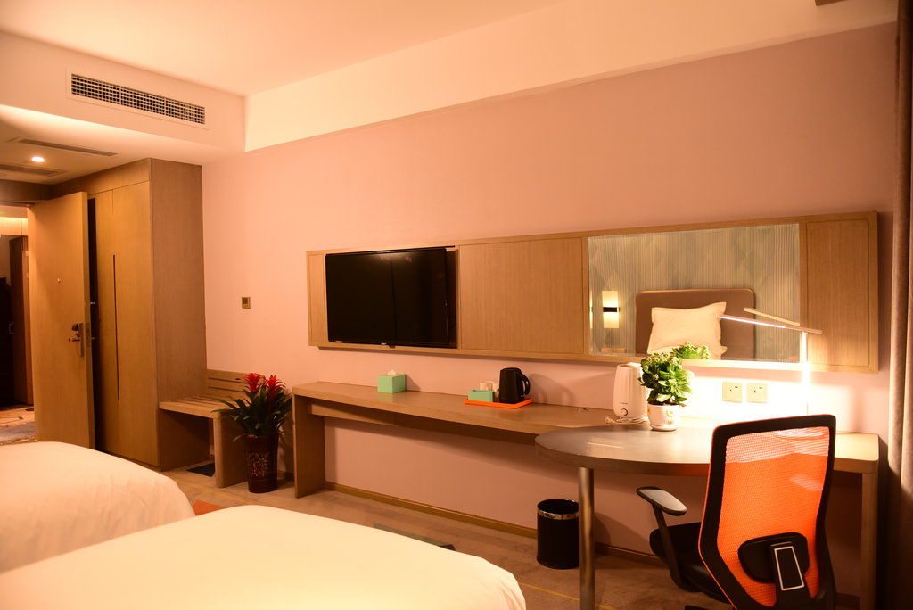 Holiday Inn Express Lhasa Potala Palace, an IHG Hotel Bagian luar foto