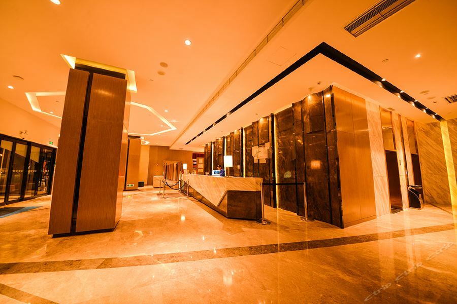 Holiday Inn Express Lhasa Potala Palace, an IHG Hotel Bagian luar foto